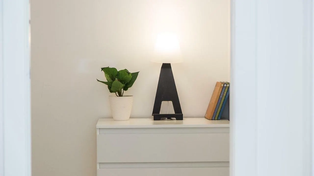 Apartamento Rental In Rome Taurasia Italia